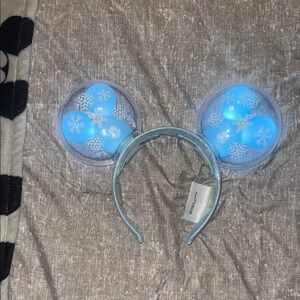 Frozen-Themed Blue Snowflake Headband